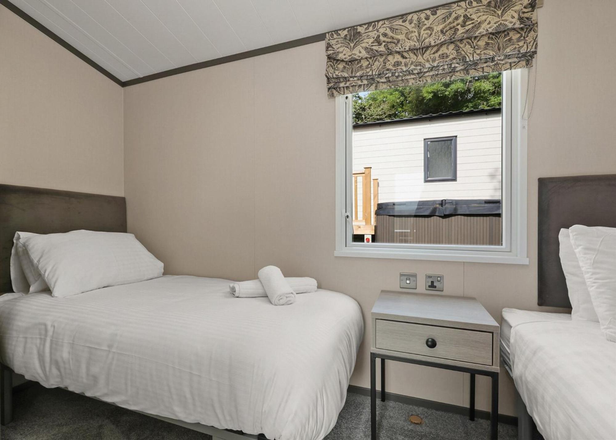 Noble Court Holiday Park Narberth Oda fotoğraf