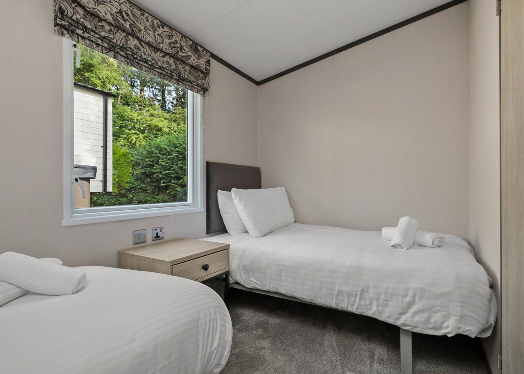 Noble Court Holiday Park Narberth Oda fotoğraf