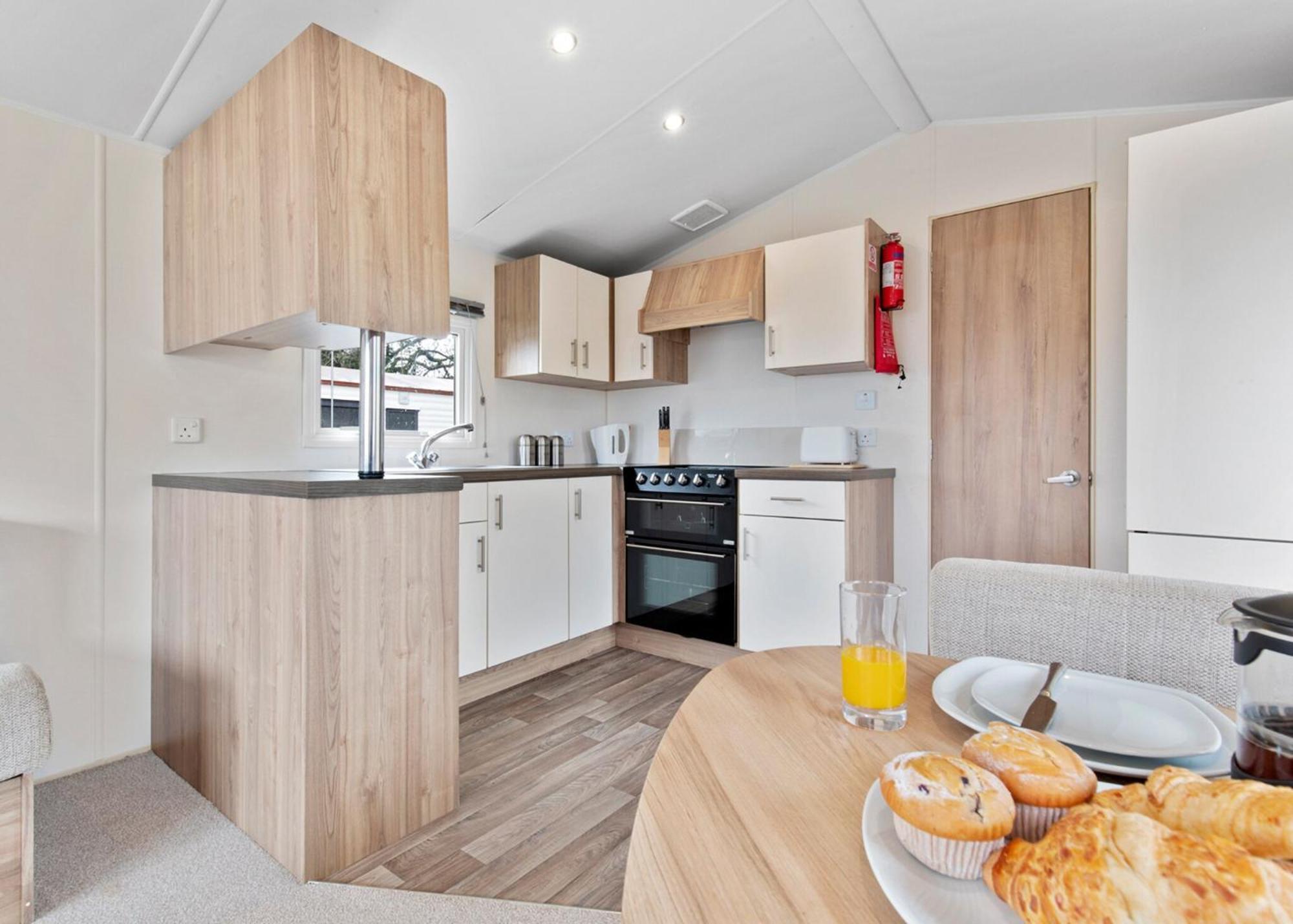 Noble Court Holiday Park Narberth Oda fotoğraf